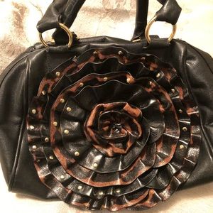 Steve Madden Bucket Style handbag